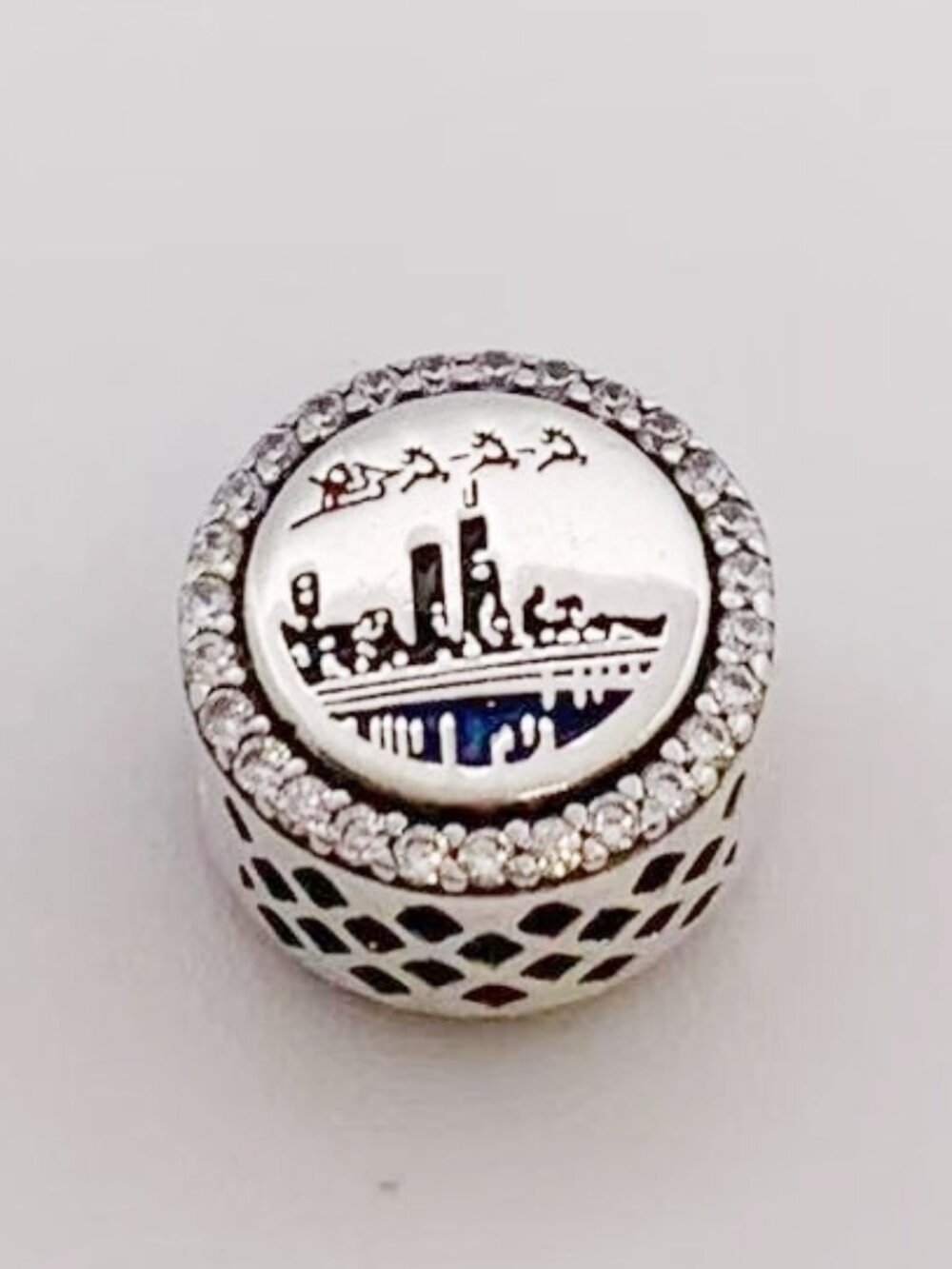 Pandora Greetings Fram Chicago Charm